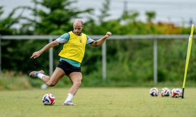 Hadapi Mantan Tim, Risto Mitrevski Siap Bantu Persebaya Kalahkan Dewa United