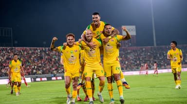 Hasil Super League: Persebaya dan Persik Menang, Madura United Tumbang
