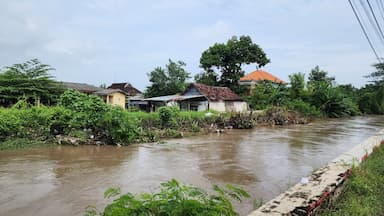Banjir Empat Kali Sejak Januari, Tiga Dusun di Gending Kembali Terendam