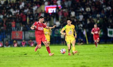 Hasil Super League: Persebaya Keok, Duel Madura United Vs Arema FC Berakhir Imbang