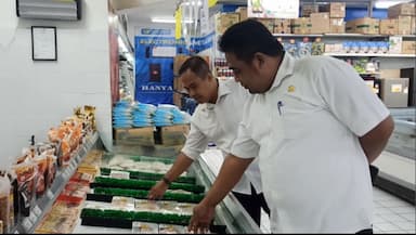 Pasca Temukan Minuman Kaleng Kadaluwarsa di Pasar Tradisional, Diskopumdag Sidak Pasar Modern di Bangkalan