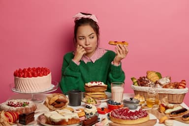 Hati-Hati Fenomena 'Lapar Mata' Saat Ramadan: Dompet Ikut Berpuasa, Perut Malah Begah