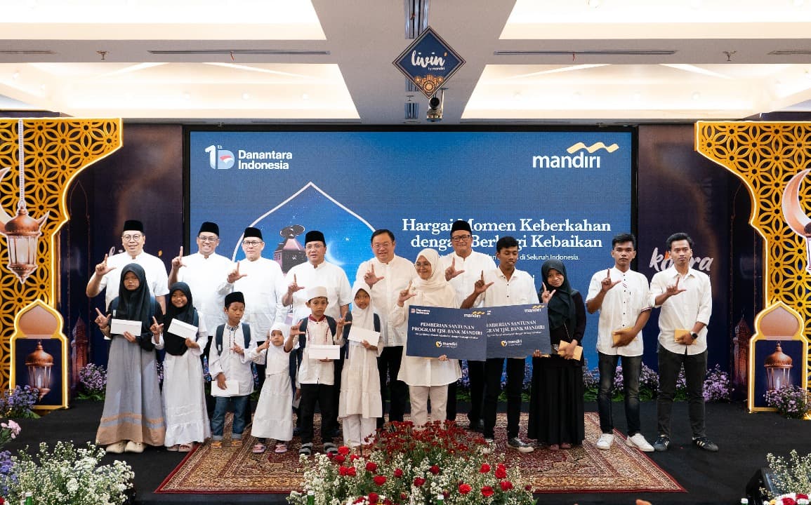 Berbagi Kebaikan di Bulan Ramadan, Bank Mandiri Gelar Buka Puasa, Santunan, dan Program Khitanan bersama Masyarakat Jawa Timur