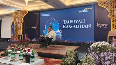 Mandiri Berbagi Kebaikan: Hangatnya Buka Bersama dan Pesan Ustad Usman Umar tentang Empat Golongan Ahli Surga