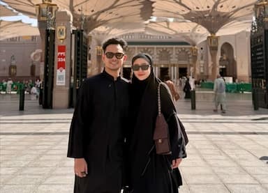 Febby Rastanty Bersyukur Pulang Umrah Sebelum Perang Iran-Amerika