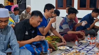 Ramadan di Madiun: Masjid Jabal Rahmah Brimob Sediakan Ratusan Porsi Buka Puasa Gratis Setiap Hari