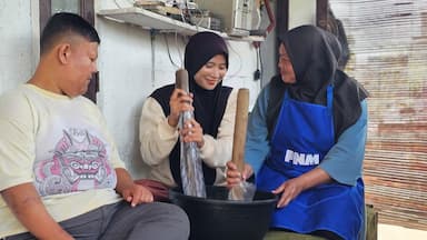 Semangat Tanpa Batas dalam Keterbatasan, Ibu Irma dan Jejak Pemberdayaan Disabilitas Melalui PNM Mekaar