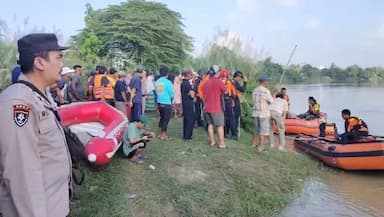 Tim SAR Cari Bocah 9 Tahun Tenggelam di Bengawan Solo Lamongan