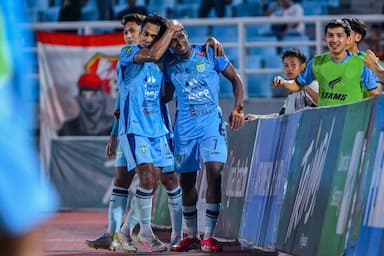 Jhon Mena Cetak Brace, Persela Bungkam Deltras FC
