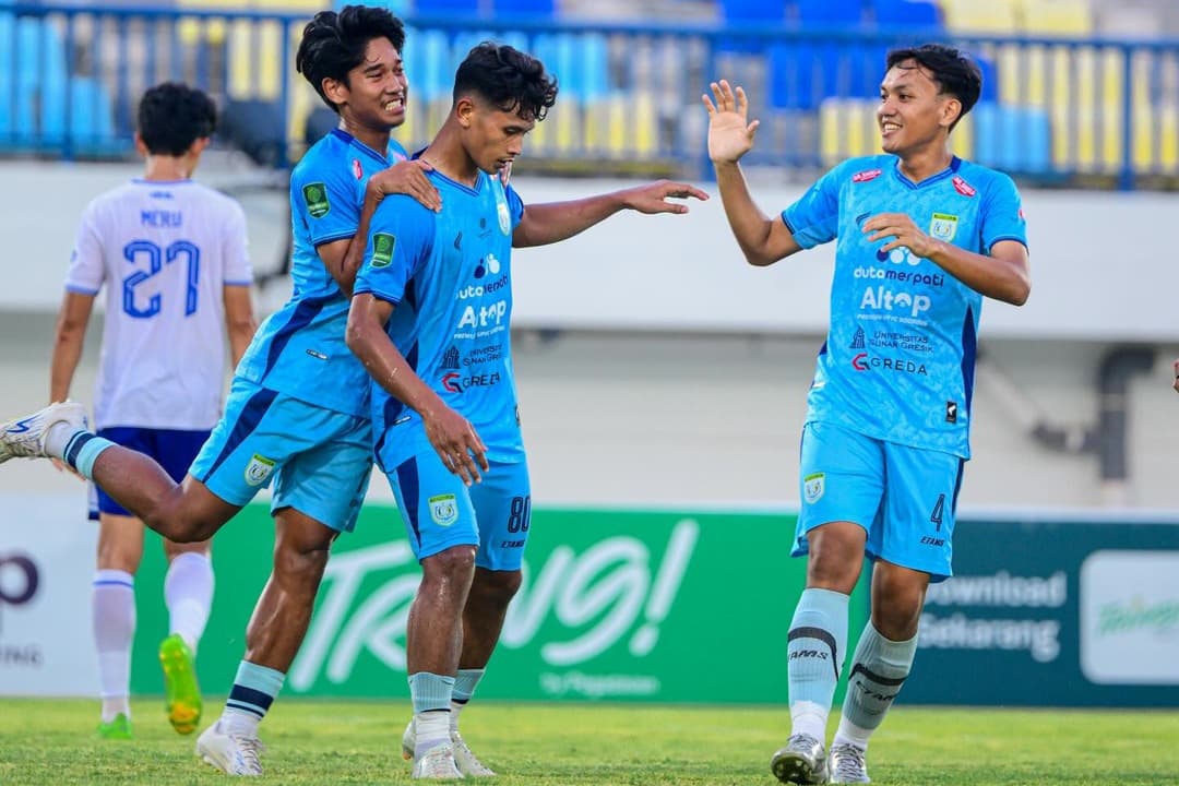 Dua Pemain Persela Masuk Starting XI Terbaik Pekan 25 Championship