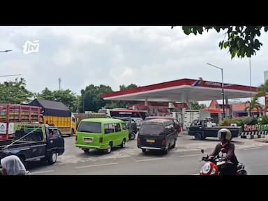 Kelangkaan Solar Subsidi, Picu Antrian Panjang di Beberapa SPBU Tuban
