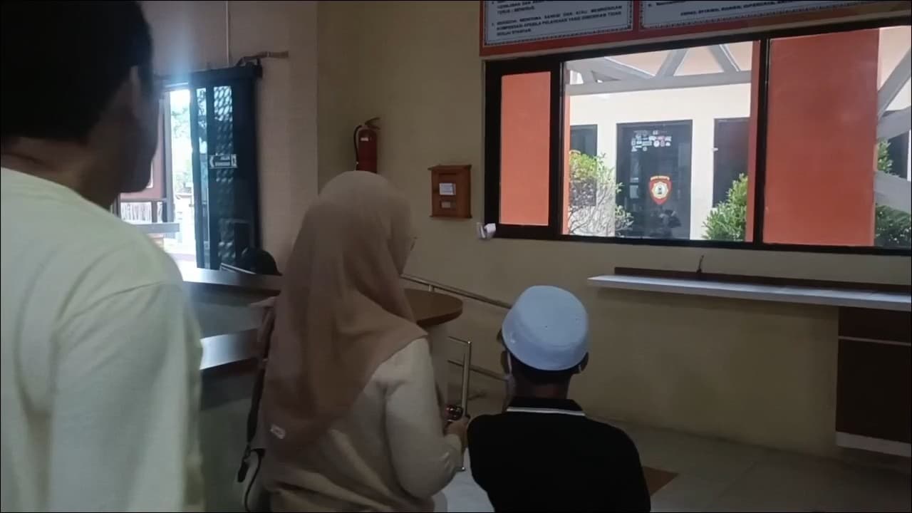 Diduga Gores Mobil Kiai, Santri Dibanting Guru Ngaji